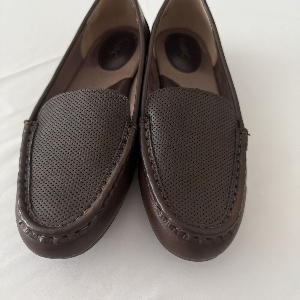 BOC Born Concept Womens 10 M Brown Loafers Slip On Shoes Faux Leather Vegan EUC - Picture 7 of 9